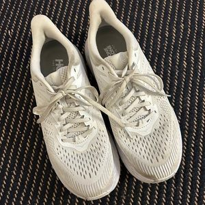 Hoka One One Clifton 7